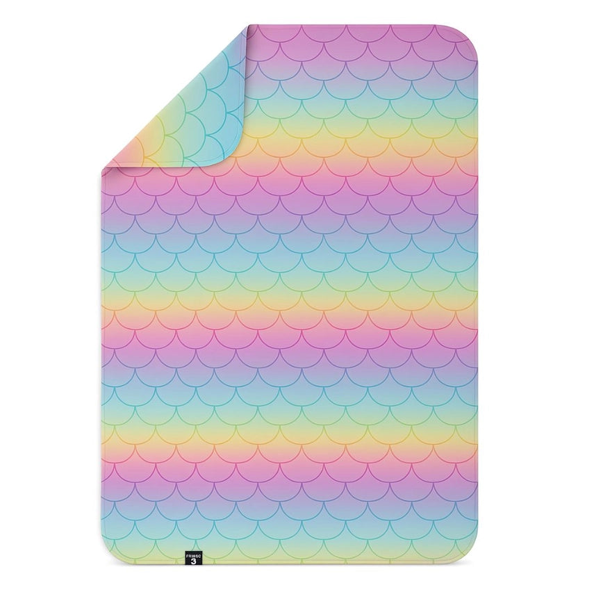 Kids UPF50 Hooded Sunscreen Towel (Mermaid Scale)