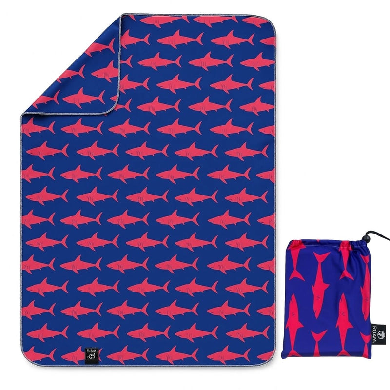 Kids UPF50 Hooded Sunscreen Towel (Pink Sharks)