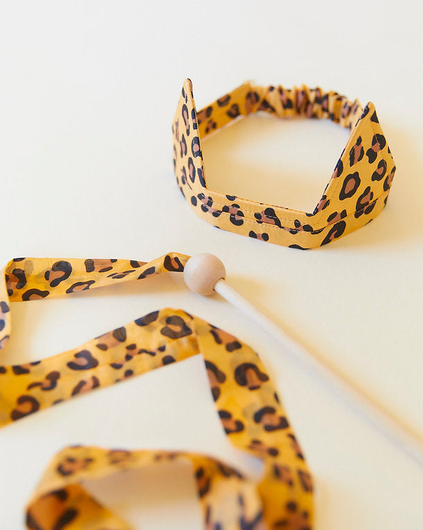 Mini Cheetah Wooden Streamer