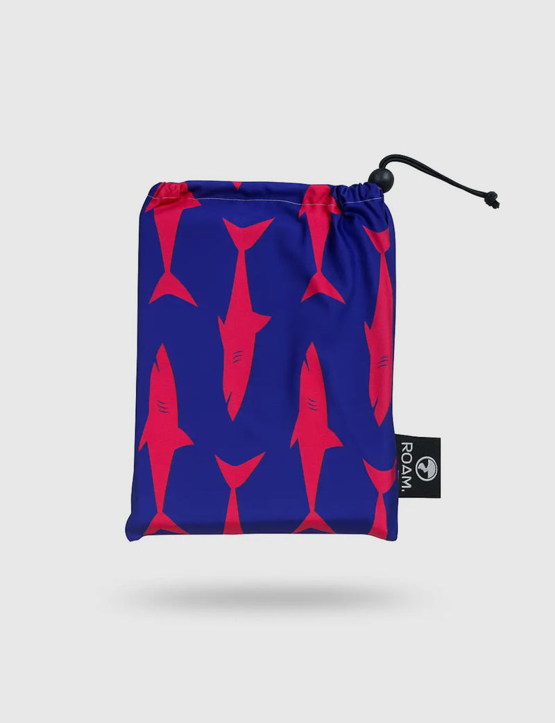 Kids UPF50 Hooded Sunscreen Towel (Pink Sharks)