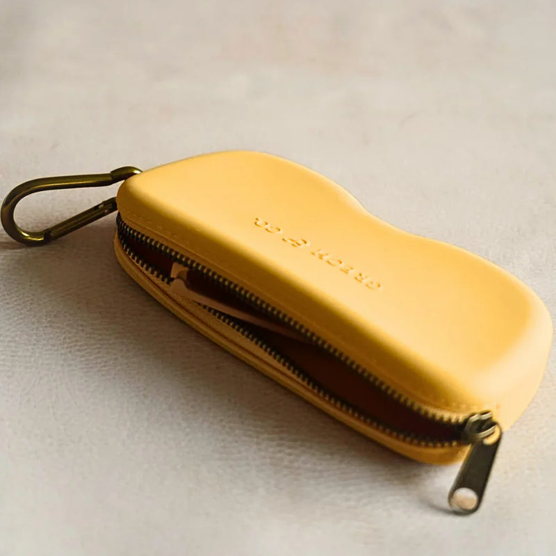 G&C SUNGLASS CASE