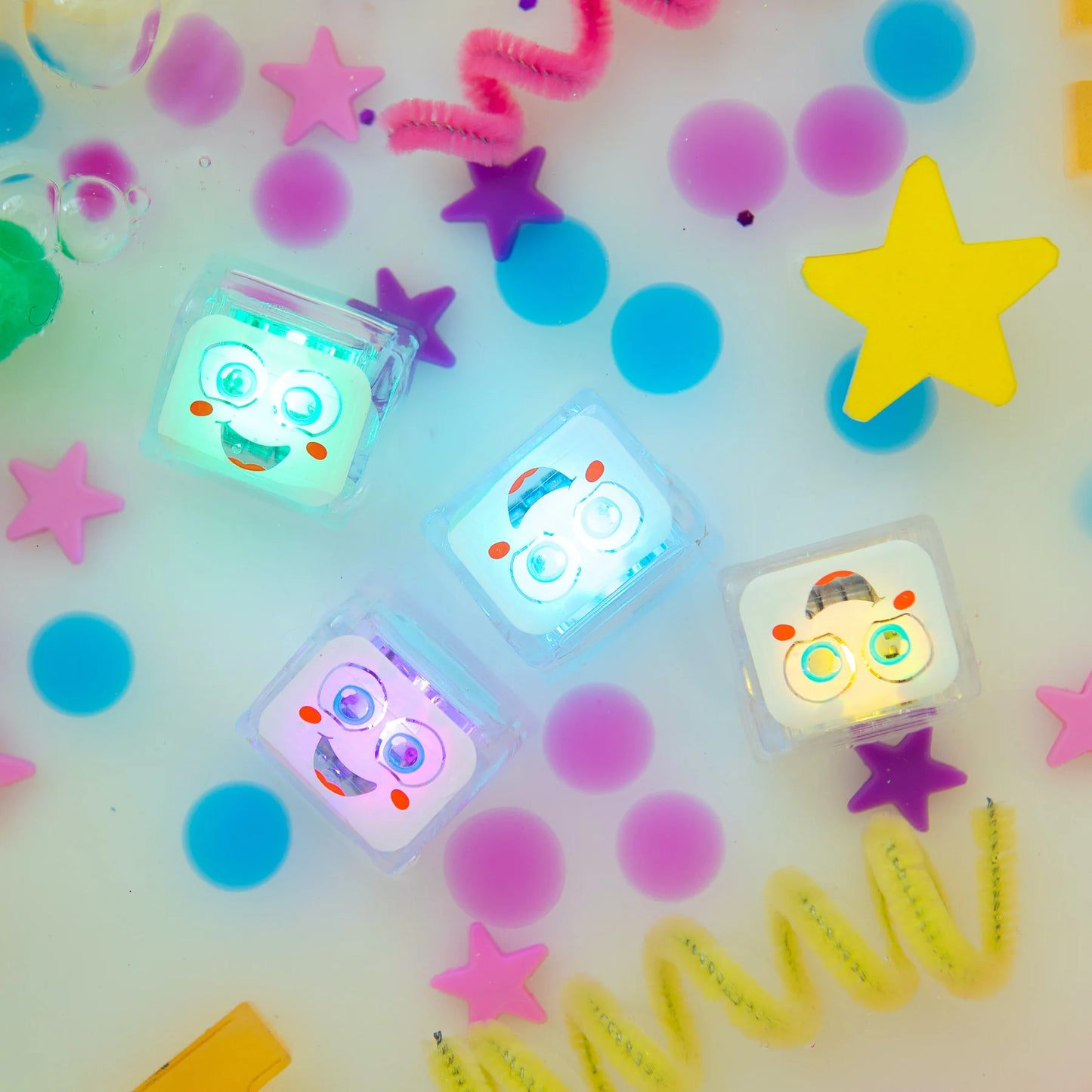 (Pre-Order) Party Pal Light-Up Cubes