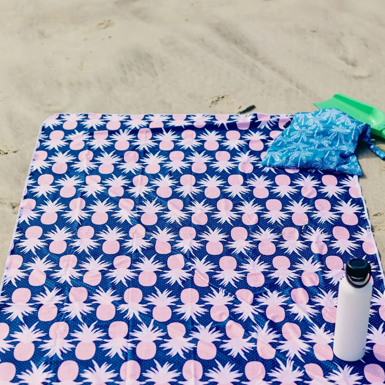 FULL UPF50 Sunscreen Towel (Pink Pineapple)