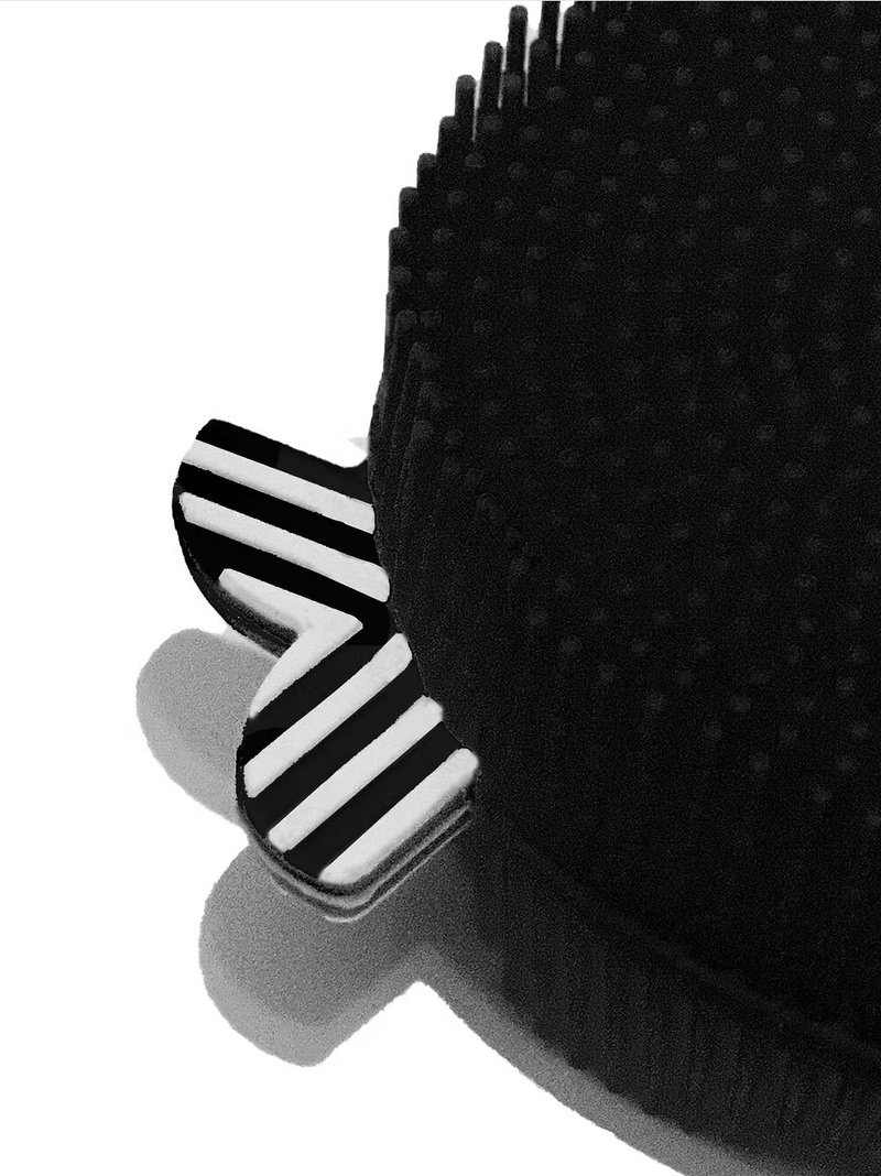 Squigee / Blow Fish / Black / Silicone Body Scrub Baby Bath Toy