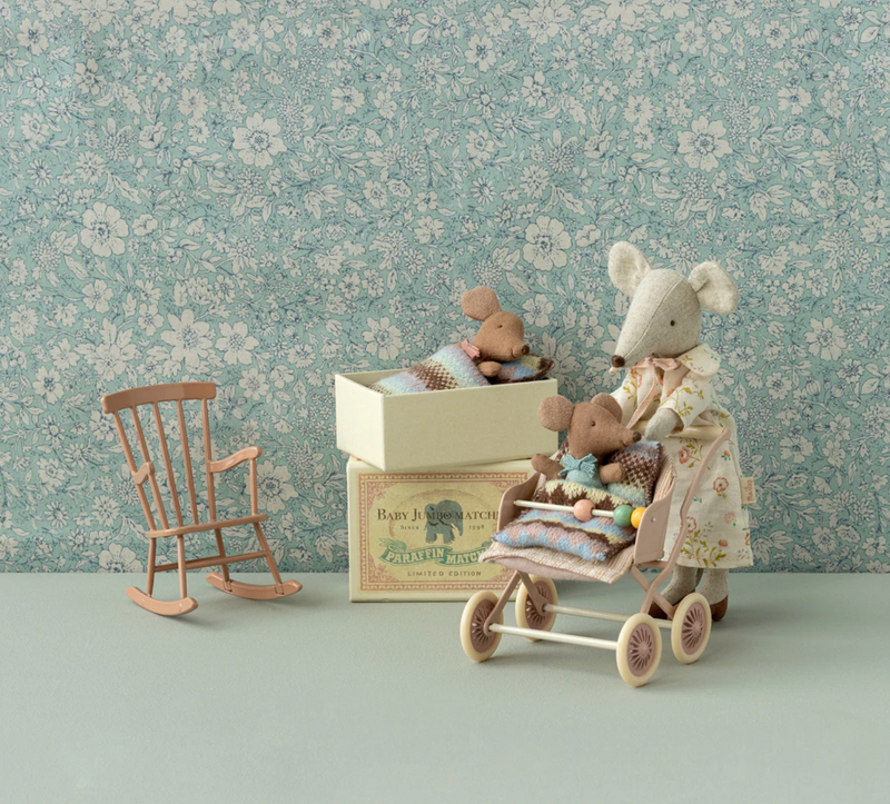 Rocking Chair, Mouse - Dark Powder