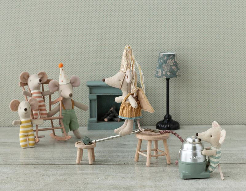 Baby Mouse Triplets in Box