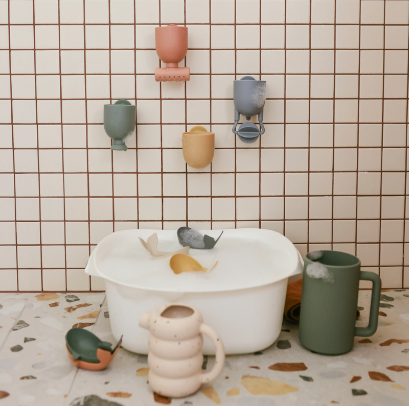 Pour and Play Bath Set