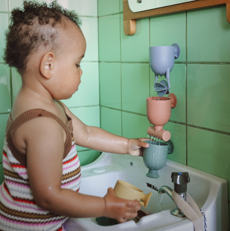 Pour and Play Bath Set
