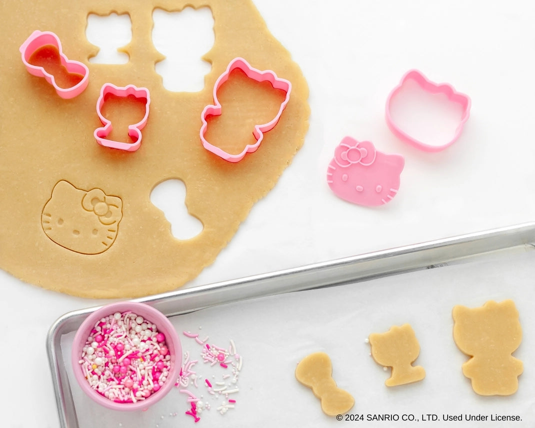 Hello Kitty® Ultimate Baking Party Set