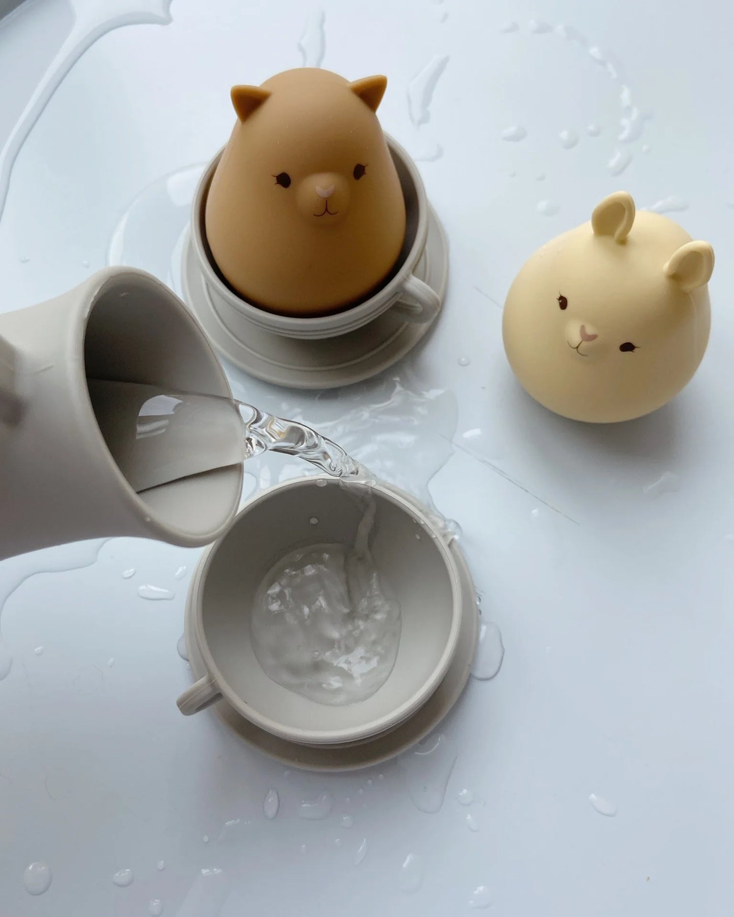 Cup in a tub