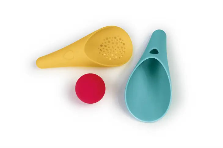 Shovel, Sifter and Ball all in one! (Banana/Blue)
