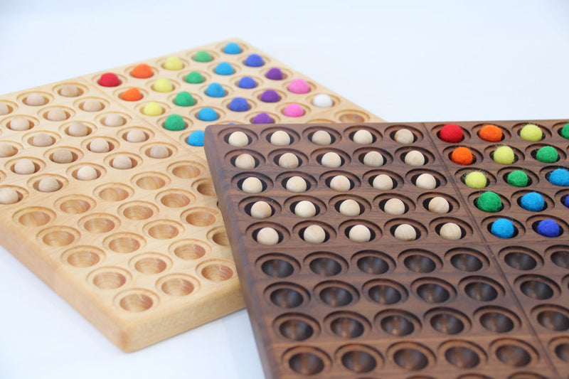 100-Frame Board (Walnut) + Wool Balls